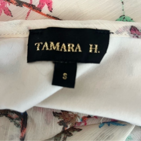 TAMARA H. Floral and Bird Patterned Ruffled Blouse Size Small - Picture 4 of 6